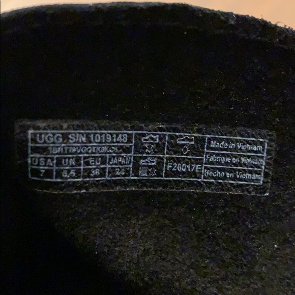 Ugg booties! - Picture 2 of 5